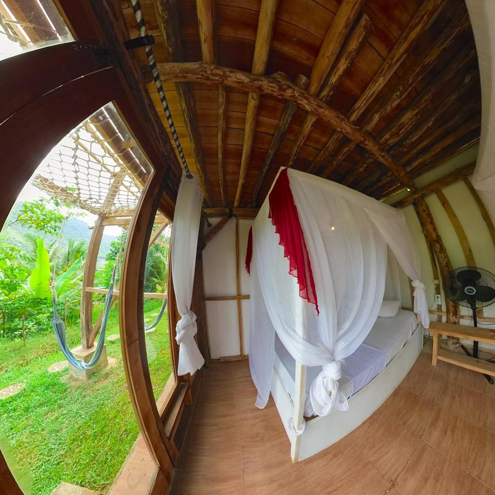 De Chicktoria Hostel Pemenang Zewnętrze zdjęcie